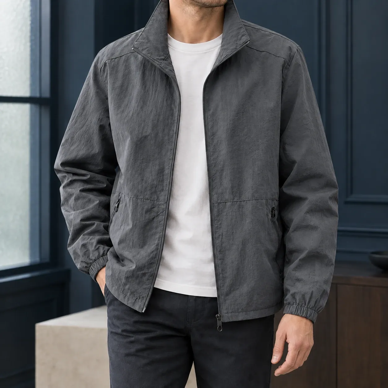 Vaughn Zip Jacket in Dark Gray