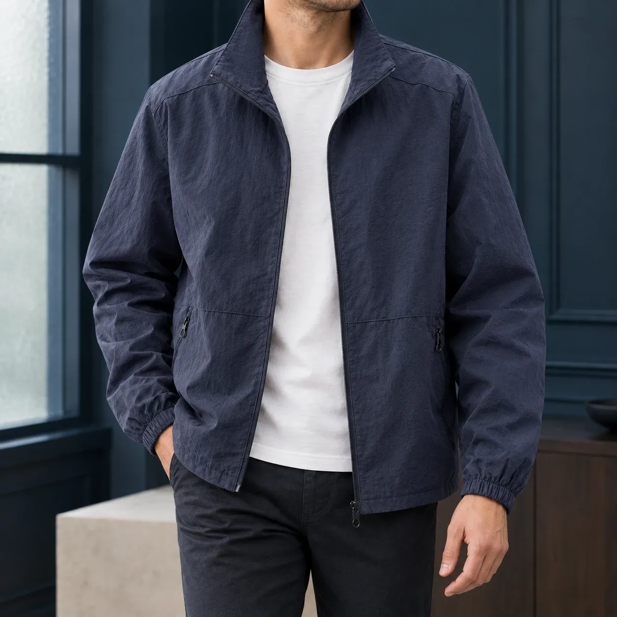 Vaughn Zip Jacket in Dark Blue
