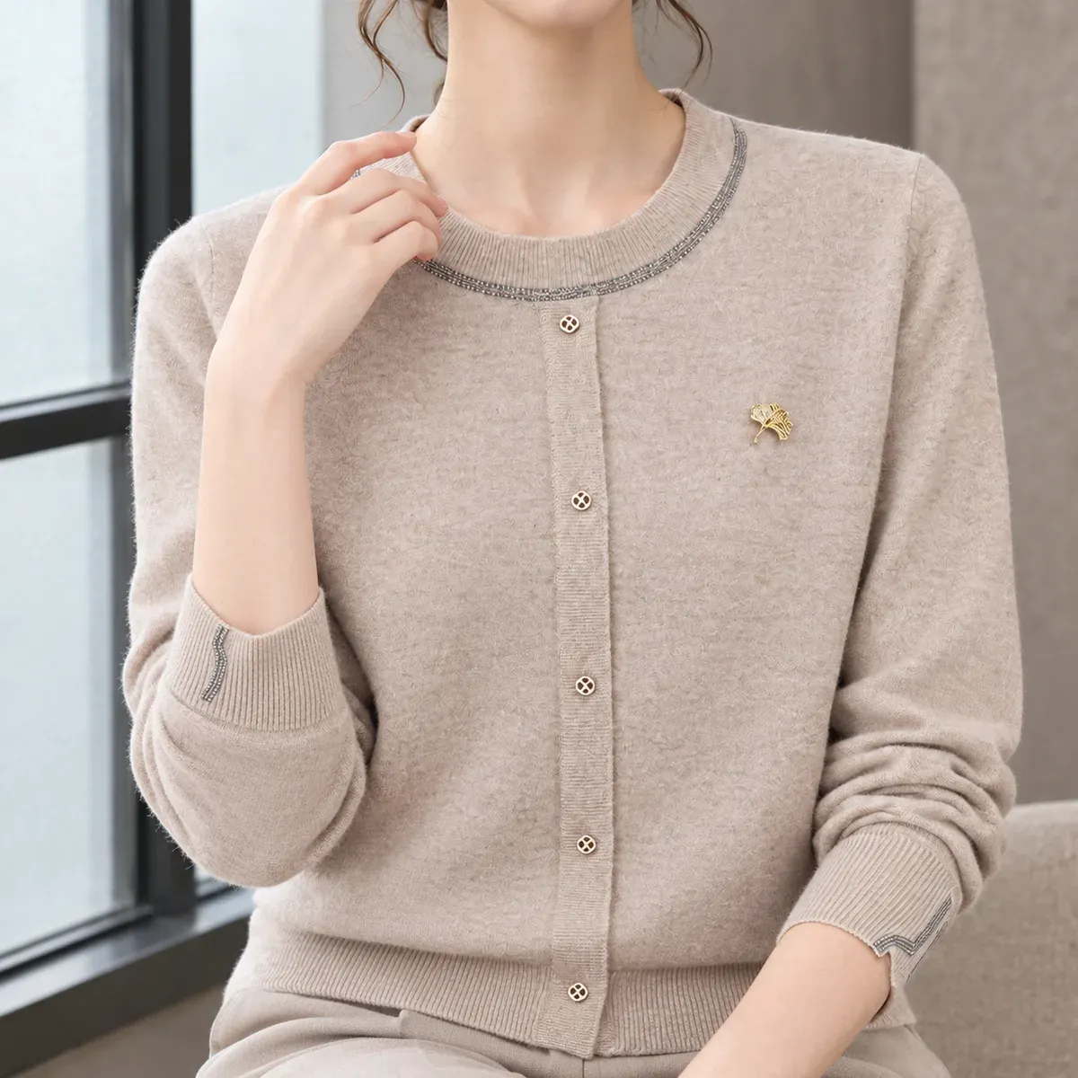 Halcyon-Rose Trimmed Knit Cardigan — detail